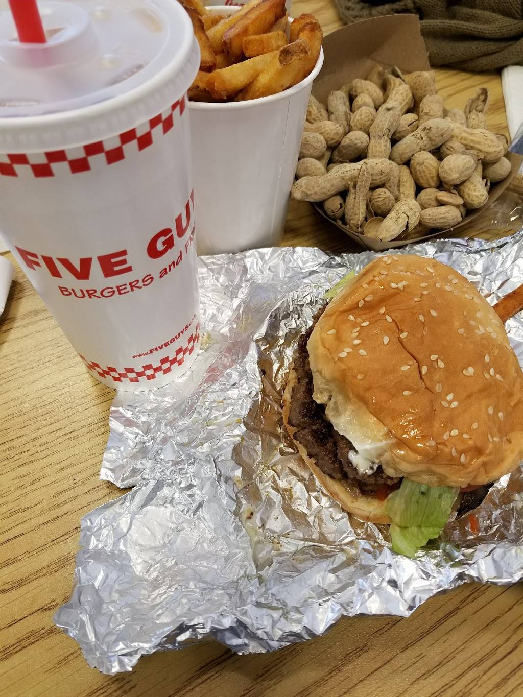 Five Guys | meal takeaway | 223 Old Country Rd, Carle Place, NY 11514, USA | 5164939330 OR +1 516-493-9330