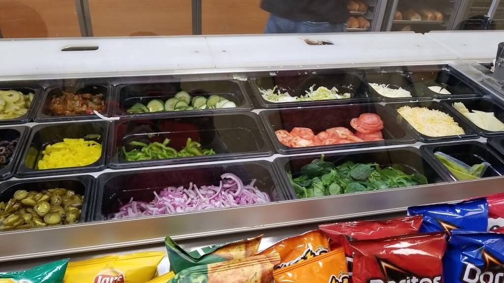 Subway Restaurants | restaurant | 193 W 237th St, Bronx, NY 10463, USA | 7185482900 OR +1 718-548-2900