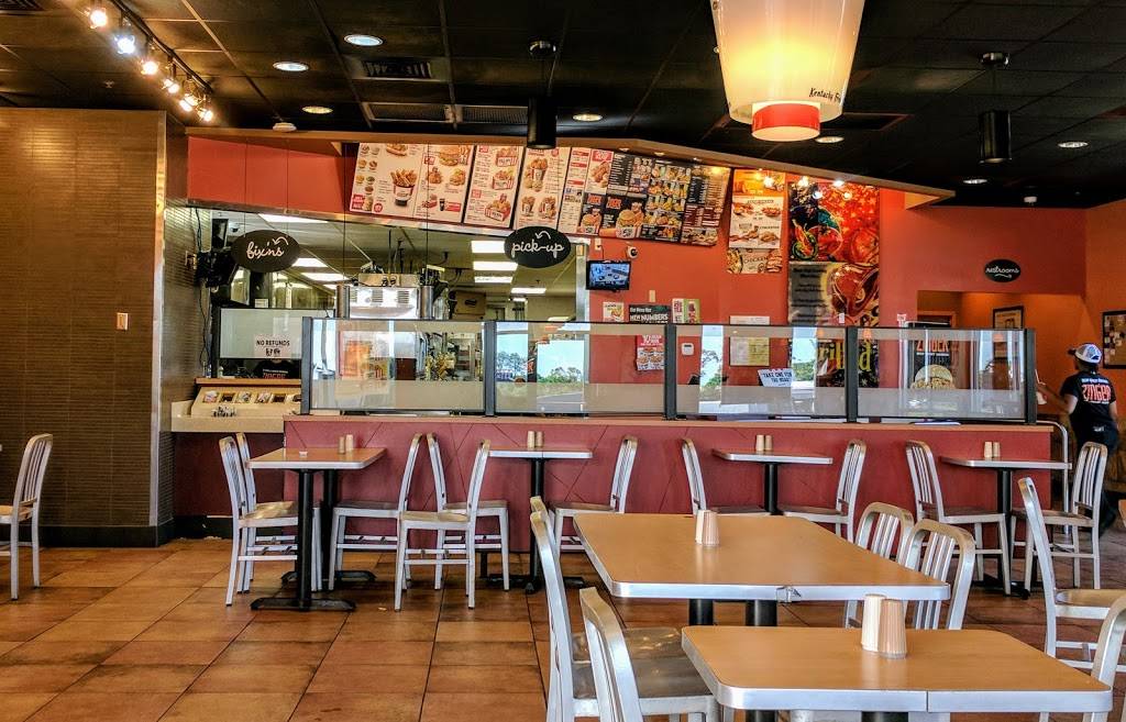 KFC | restaurant | 111 Ren Mar Dr, Pleasant View, TN 37146, USA | 6157463332 OR +1 615-746-3332