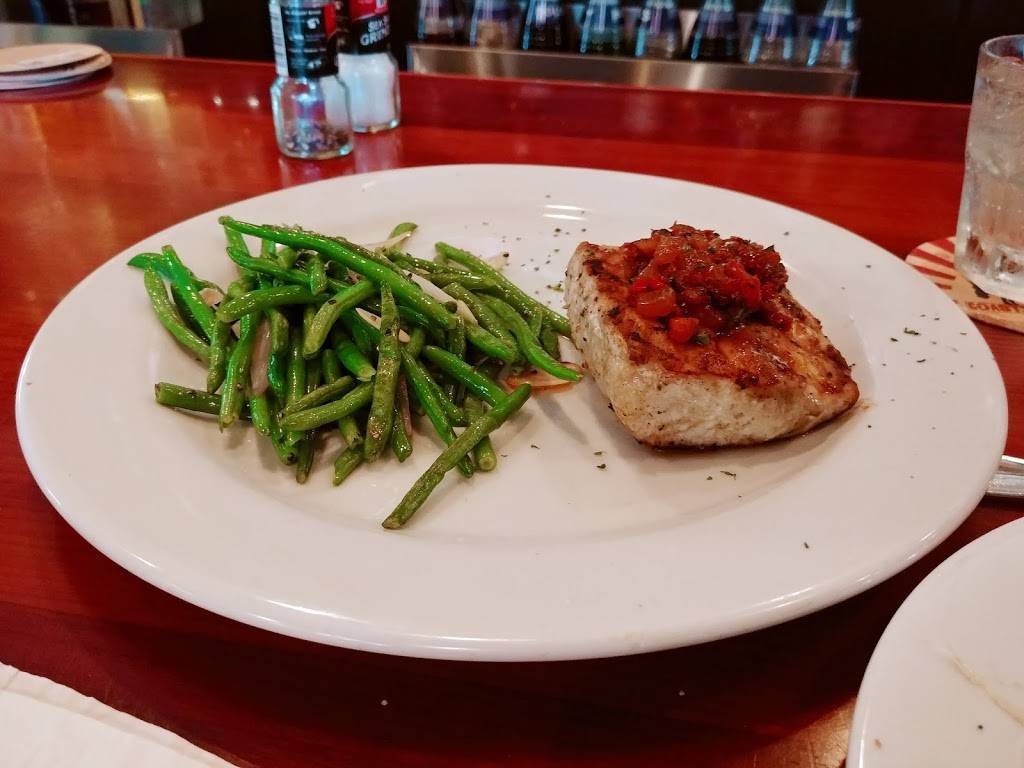 Black Molly Grill | restaurant | 504 W Geoffrey St, St. Augustine, FL 32086, USA | 9045472723 OR +1 904-547-2723