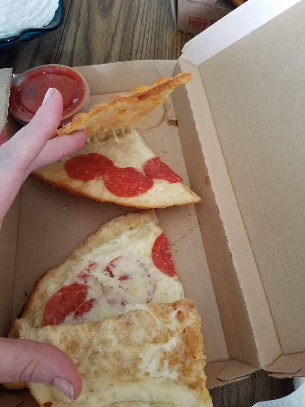 Pizza Hut | meal takeaway | 542 S 1750 W, Springville, UT 84663, USA | 8014893222 OR +1 801-489-3222