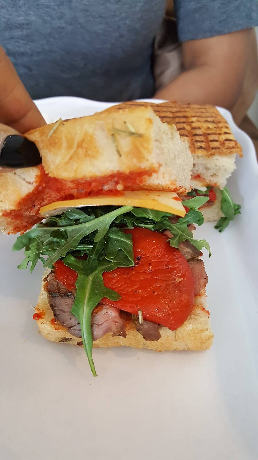 Porta Via Restaurant | restaurant | 8372 Woodbine Ave, Markham, ON L3R 2N8, Canada | 9054777842 OR +1 905-477-7842