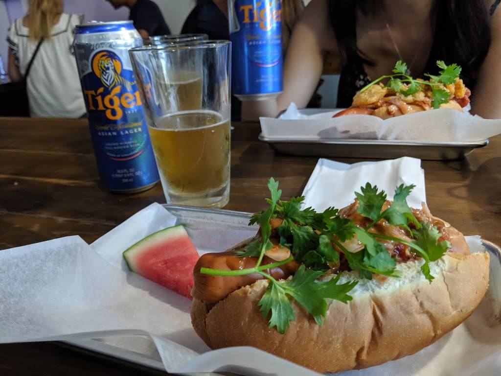 Tomato Alley Free House | restaurant | 2020 16th St, Sacramento, CA 95818, USA | 9162284880 OR +1 916-228-4880