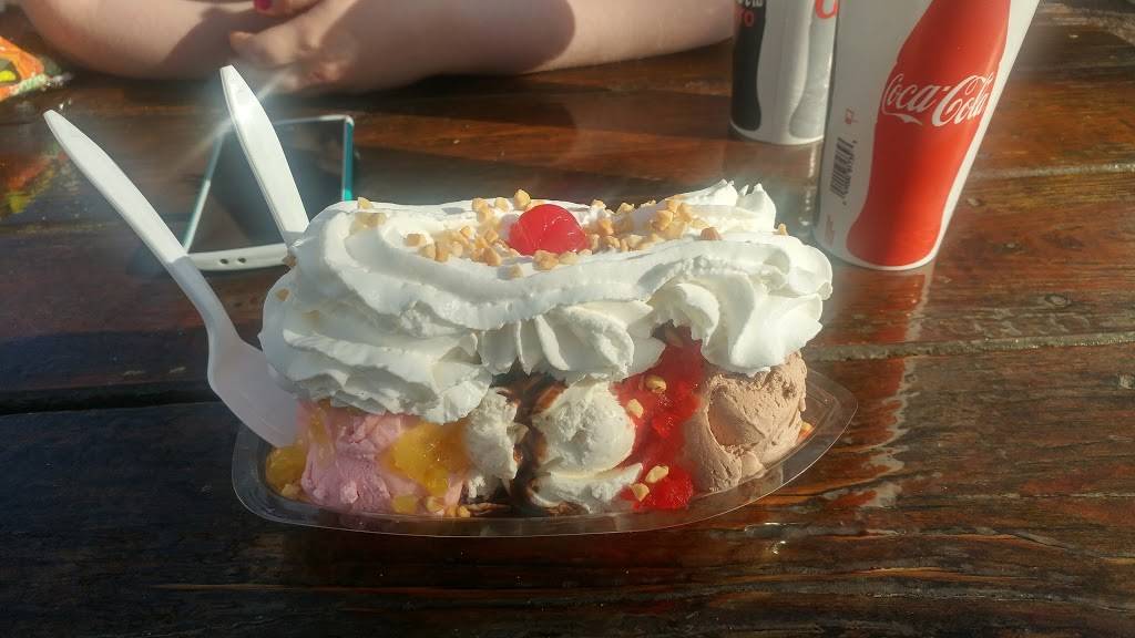 Boehringers Drive-In | meal takeaway | 3160 N Reading Rd, Adamstown, PA 19501, USA | 7174844227 OR +1 717-484-4227