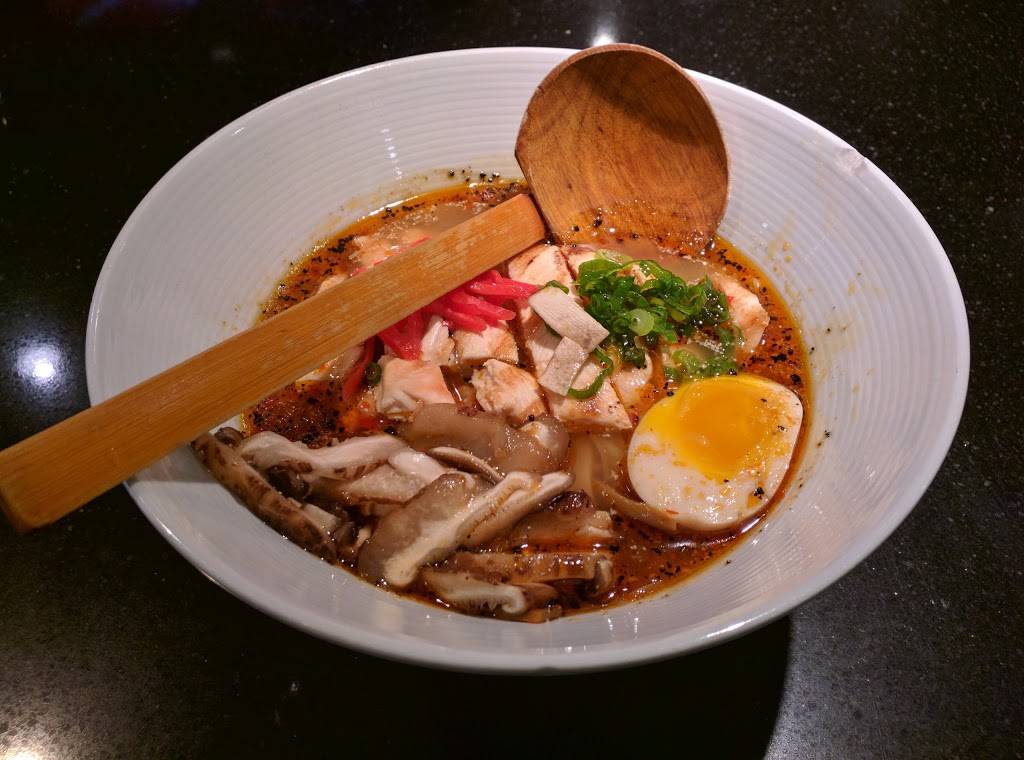 Kizuna Sushi & Ramen | restaurant | 8221 Leesburg Pike, Vienna, VA 22182, USA | 7034427888 OR +1 703-442-7888