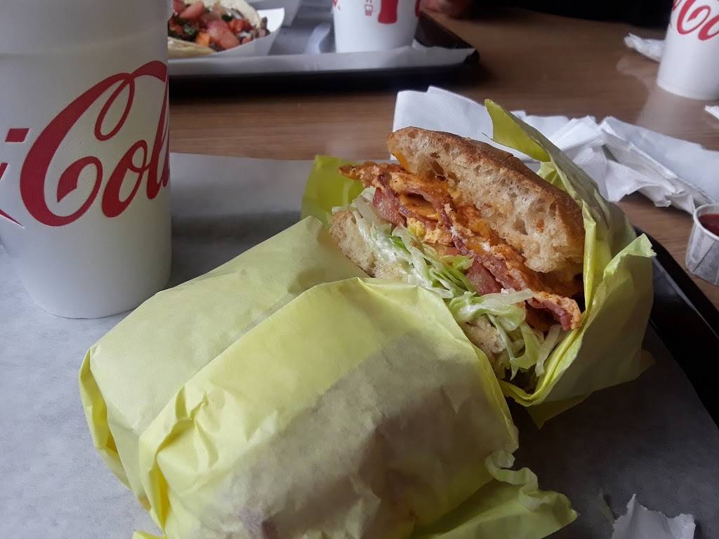 Toms Burgers | meal takeaway | 1501 W Olympic Blvd, Montebello, CA 90640, USA | 3237221051 OR +1 323-722-1051