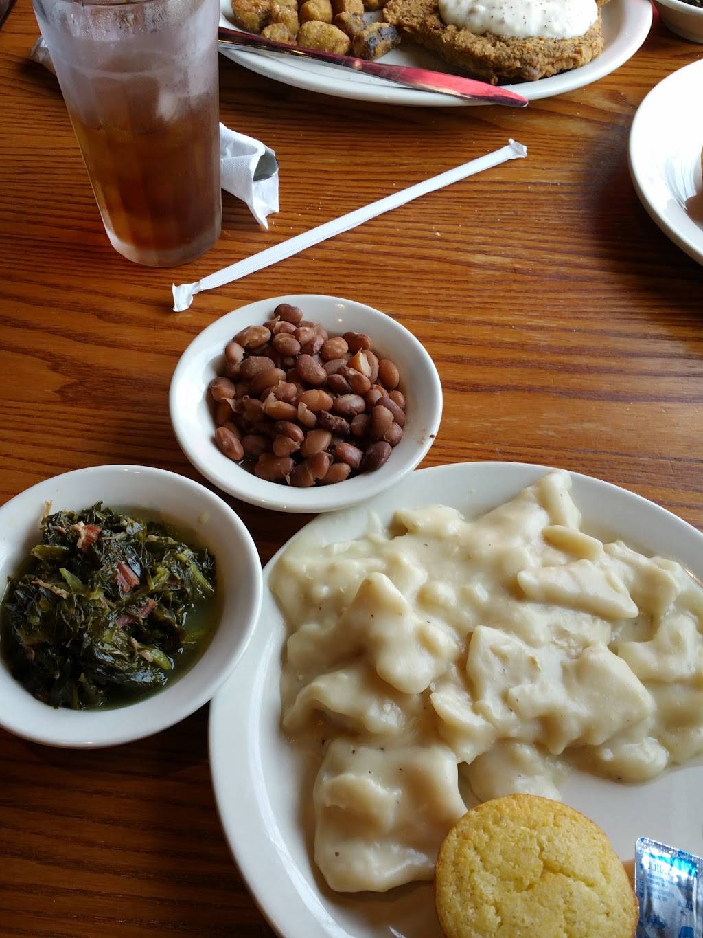 Cracker Barrel Old Country Store | restaurant | 225 Lakewood Dr, Batesville, MS 38606, USA | 6625636363 OR +1 662-563-6363