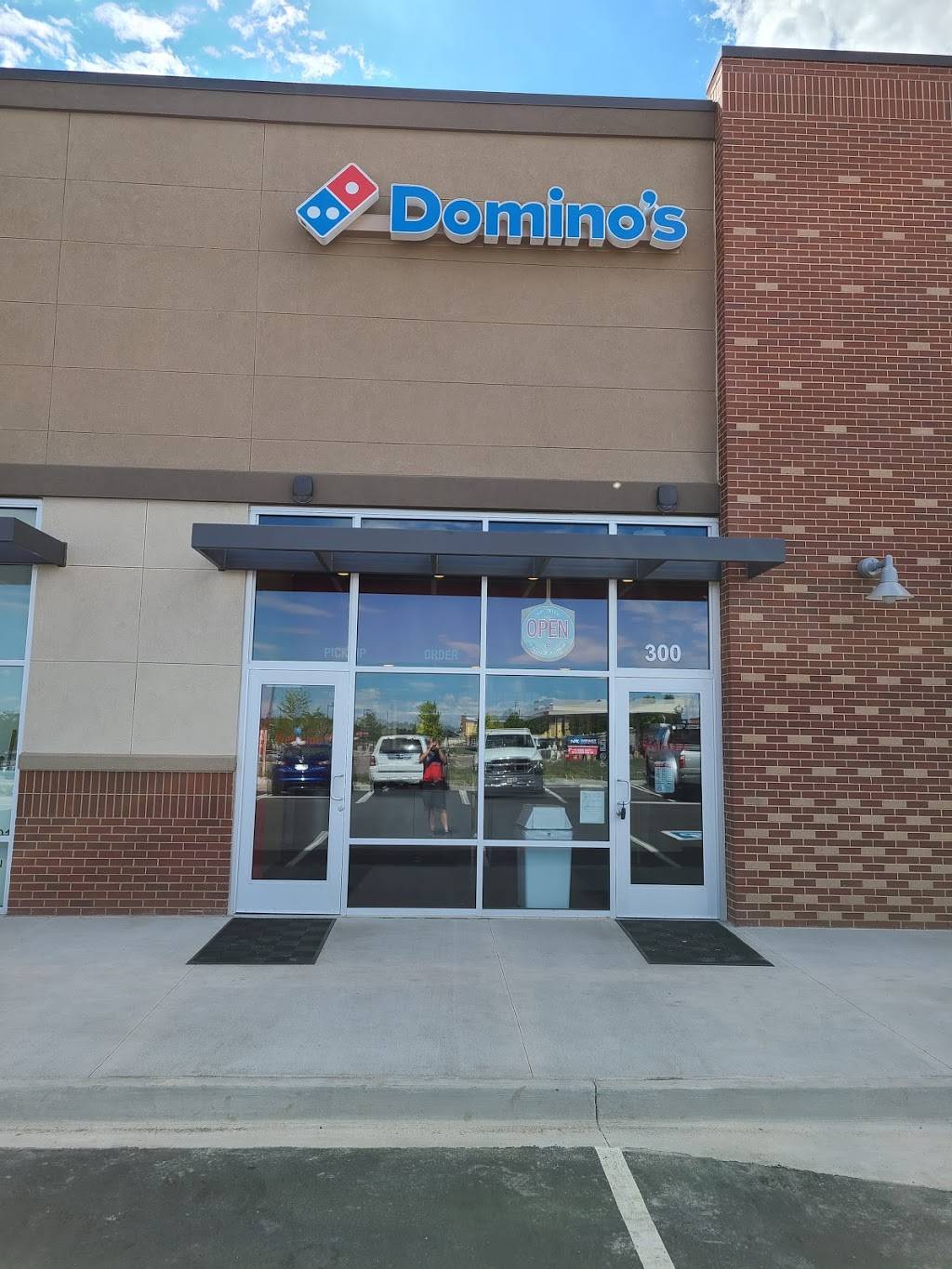 Dominos | restaurant | 7008 W 10th St #300, Greeley, CO 80634, USA | 9705737070 OR +1 970-573-7070