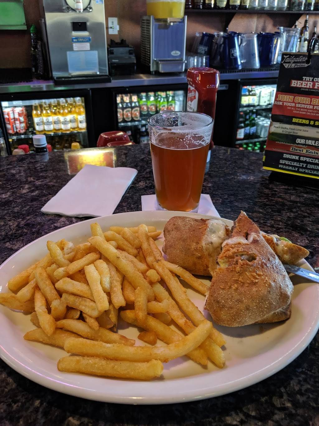 Tailgaters & IL Primo Goodyear | restaurant | 530 N Estrella Pkwy suite c-5, Goodyear, AZ 85338, USA | 6235336888 OR +1 623-533-6888