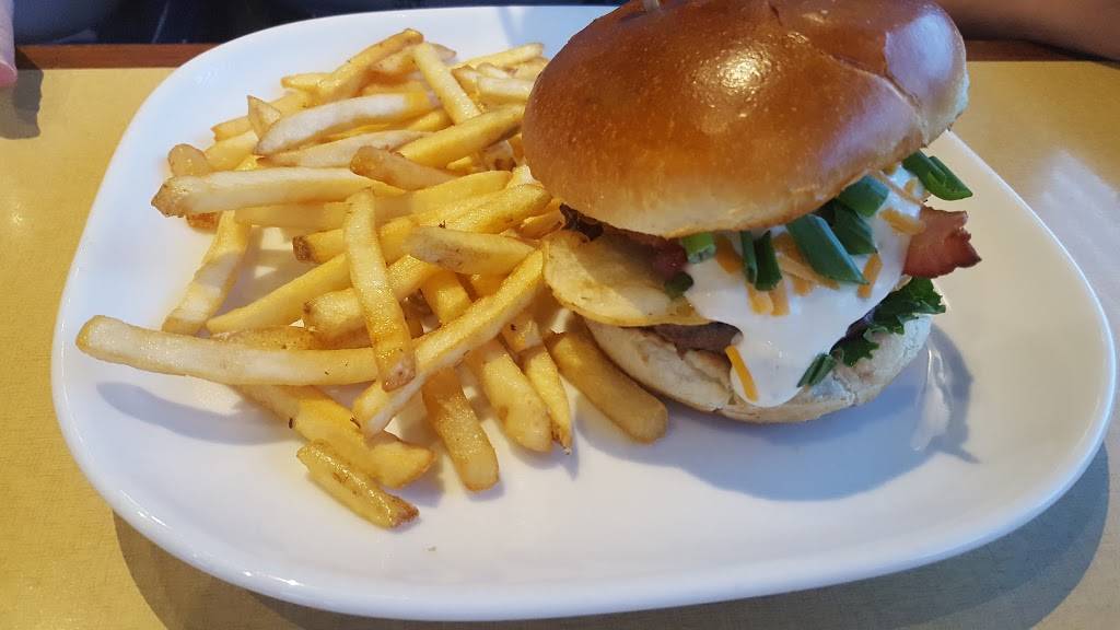 Boston Pizza | restaurant | 8445 Boulevard de lOrmière, Québec, QC G2C 1C2, Canada | 4188450050 OR +1 418-845-0050