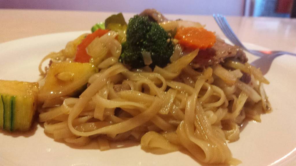 Thai Jasmine | restaurant | 1010 E Alfred St, Tavares, FL 32778, USA | 3527420956 OR +1 352-742-0956