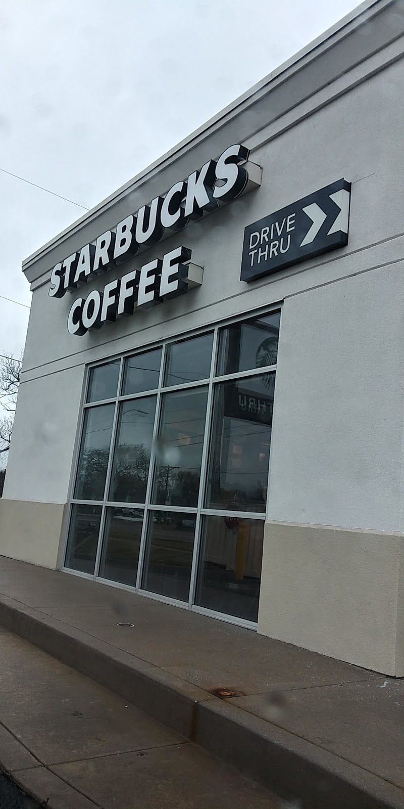 Starbucks | cafe | 1600 Rock Rd, Wichita, KS 67207, USA | 3166842703 OR +1 316-684-2703