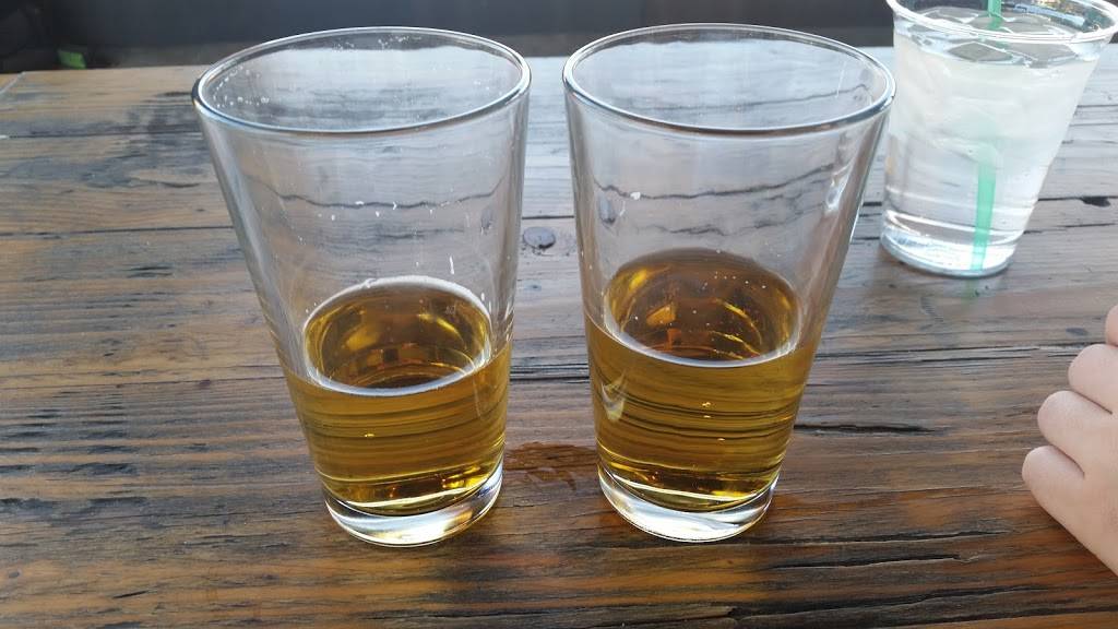 Knox Street Pub & Grill | restaurant | 4447 McKinney Ave, Dallas, TX 75205, USA | 2145285100 OR +1 214-528-5100