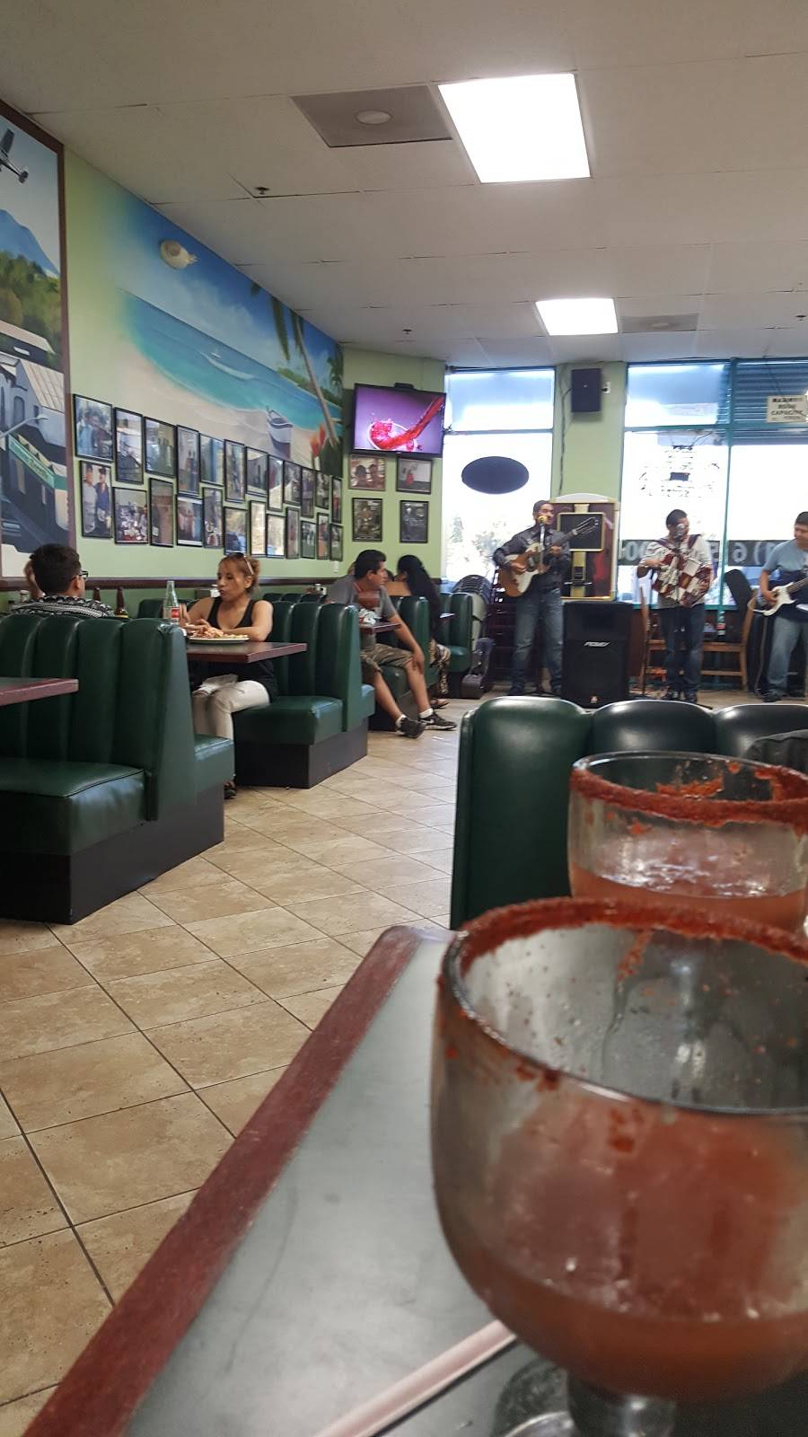 Mariscos El Zorrillo | restaurant | 23750 Alessandro Blvd #103, Moreno Valley, CA 92553, USA | 9516535055 OR +1 951-653-5055