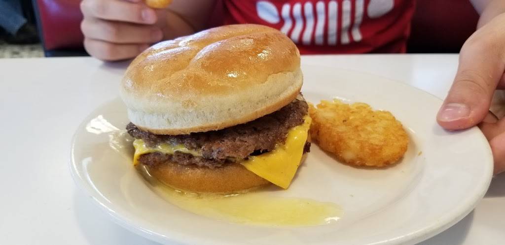 Steak n Shake | restaurant | 5827 E 71st St, Indianapolis, IN 46220, USA | 3178493577 OR +1 317-849-3577