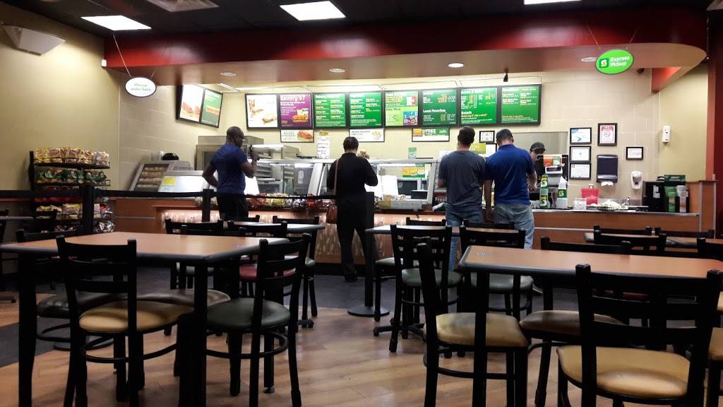 Subway Restaurants | restaurant | 26795 E. Hwy 380, Suite 1100, Magnolia Crossing, Aubrey, TX 76227, USA | 9723476253 OR +1 972-347-6253