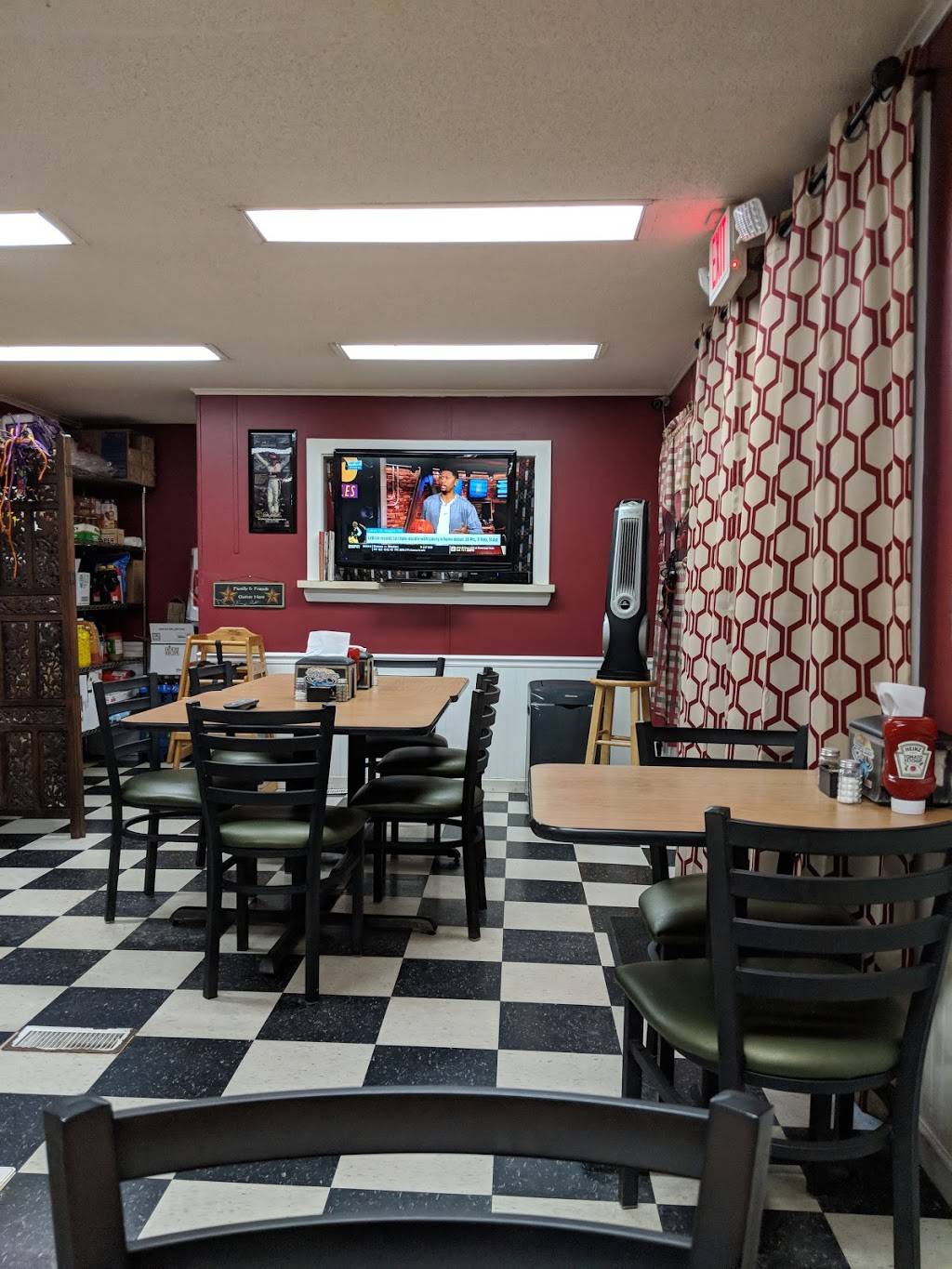 McCanns Place | restaurant | 9360 W NC 152 Highway, Mooresville, NC 28115, USA | 7046635166 OR +1 704-663-5166