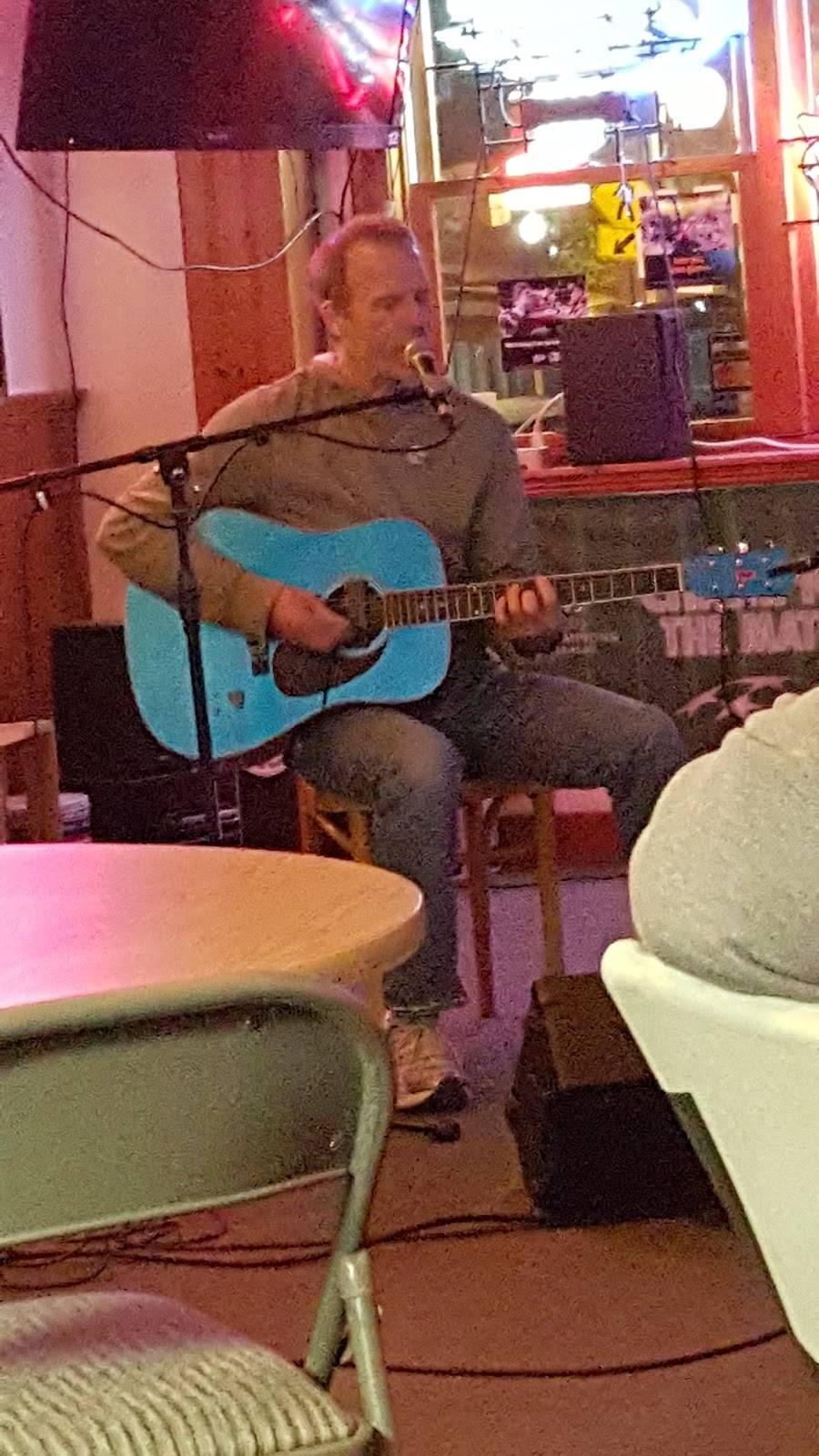 Billy Beans Ecuadorian Restaurant | restaurant | 80 White St, Danbury, CT 06810, USA | 2037442326 OR +1 203-744-2326