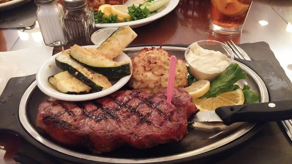 Kitzies | Restaurant & Lounge | restaurant | 1545 Rock Cliff Dr, Martinsburg, WV 25401, USA | 3049014957 OR +1 304-901-4957