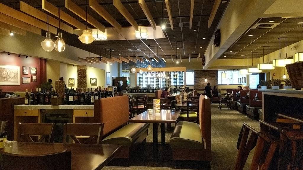 Olive Garden Italian Restaurant | meal takeaway | 100 W 125th St, New York, NY 10027, USA | 9175347937 OR +1 917-534-7937