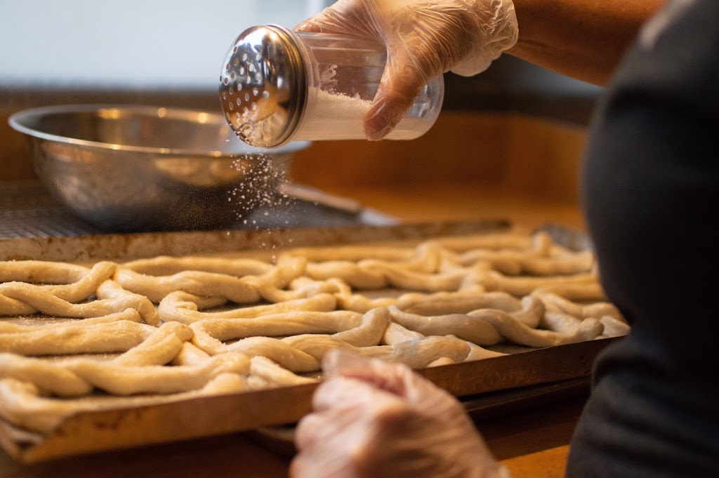 Petoskey Pretzel Co. | restaurant | 102 S Union St, Traverse City, MI 49684, USA | 2312522414 OR +1 231-252-2414