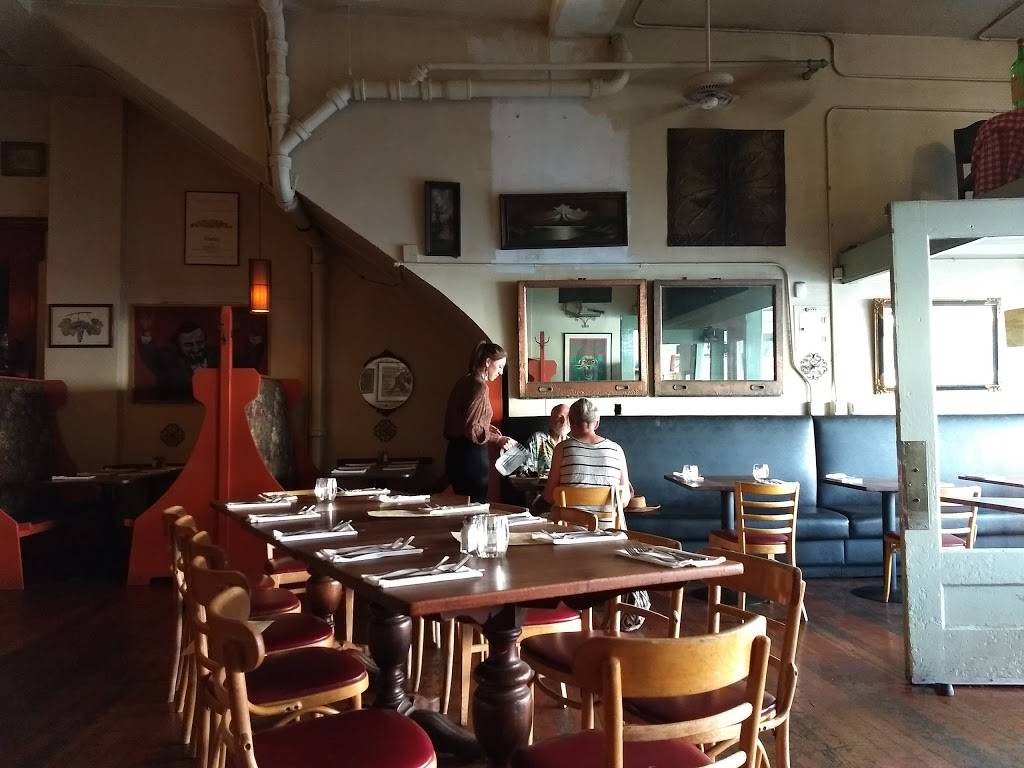 Ginos | restaurant | 8051 SE 13th Ave, Portland, OR 97202, USA | 5032334613 OR +1 503-233-4613