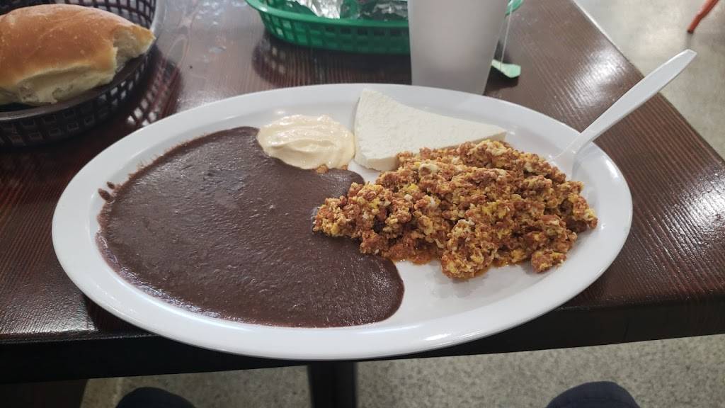 Universal Bakery on Geneva | bakery | 2803 Geneva Ave, Daly City, CA 94014, USA | 4156561592 OR +1 415-656-1592