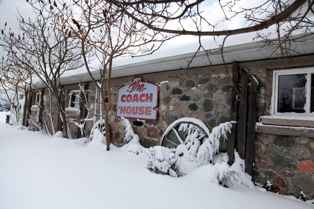 Hessenland Inn | restaurant | 72981 ON-21, Zurich, ON N0M 2T0, Canada | 8665437736 OR +1 866-543-7736