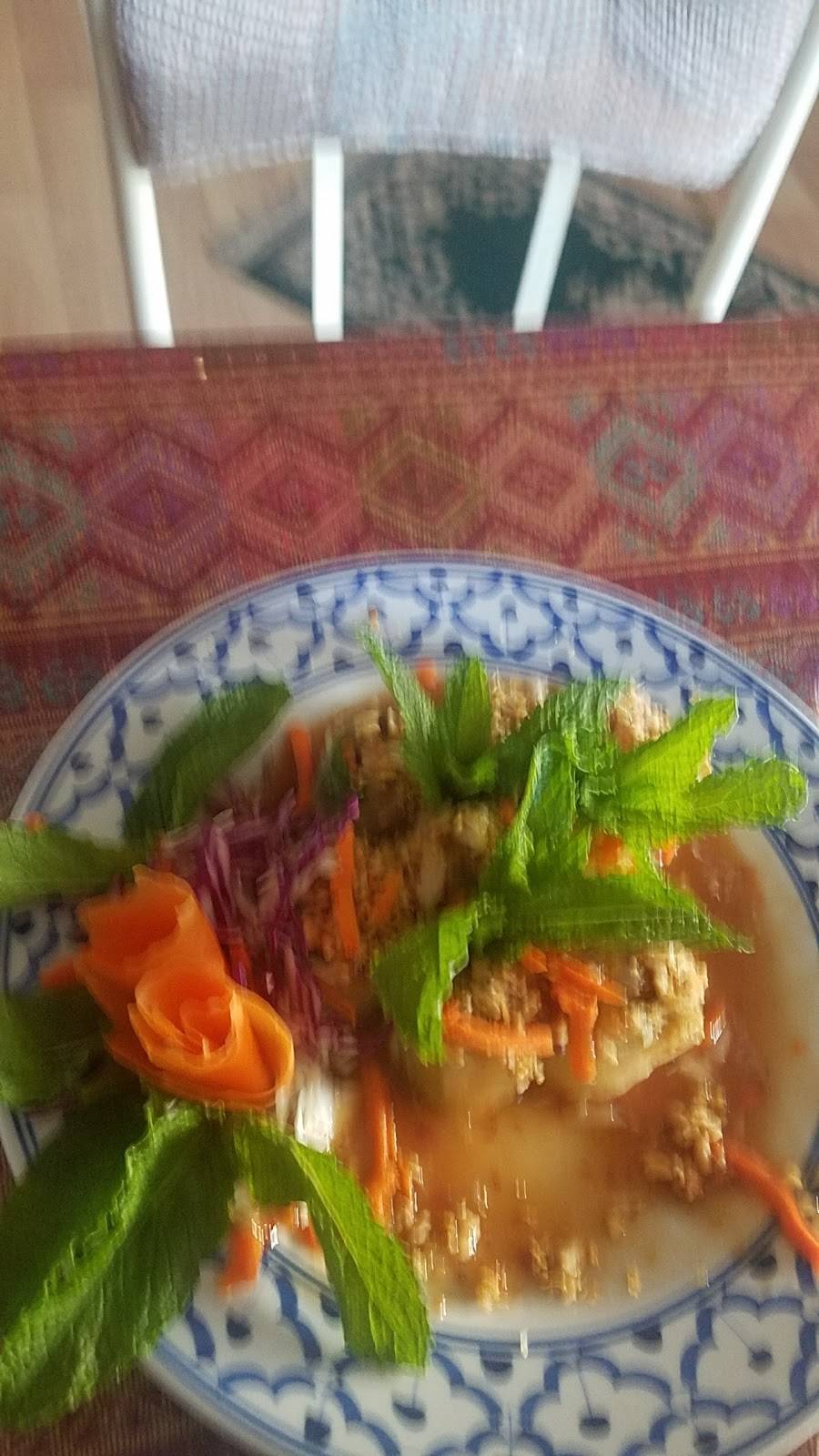 Thai-Am | restaurant | 5925 US-19E, Hampton, TN 37658, USA | 4237253424 OR +1 423-725-3424