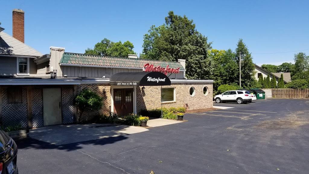 The Waterfront on Browns Lake | restaurant | 31100 Weiler Rd, Burlington, WI 53105, USA | 2627639989 OR +1 262-763-9989