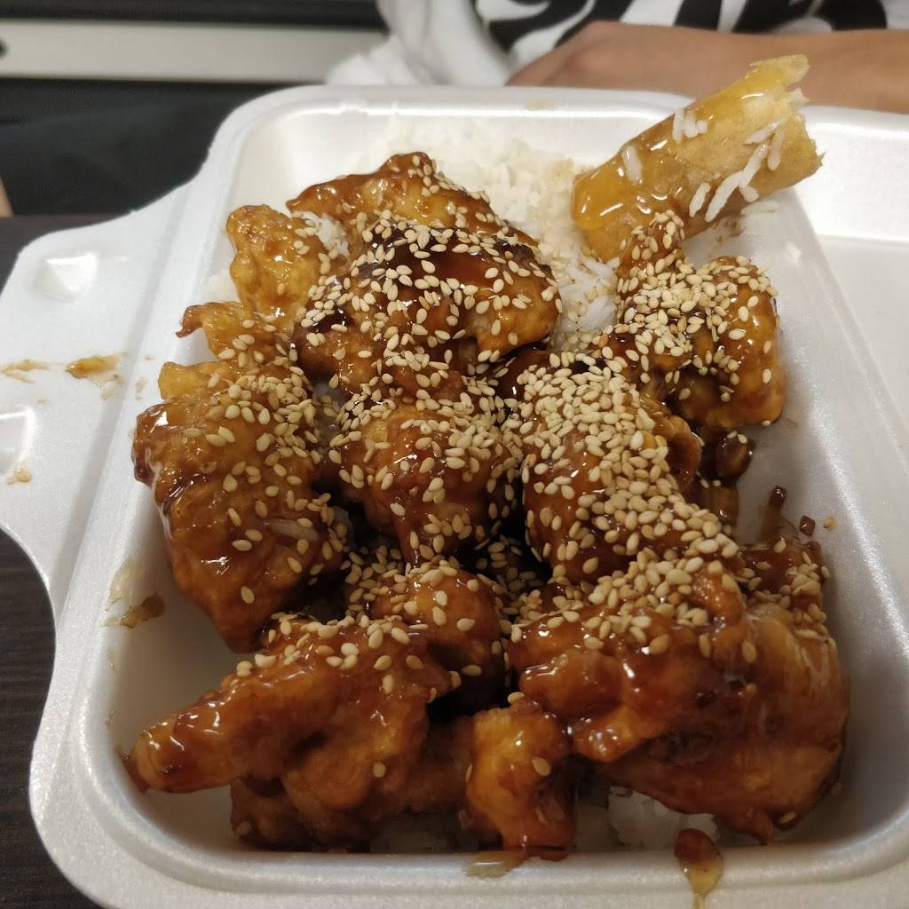 Songs Kitchen | restaurant | 1067 Dundas St W, Mississauga, ON L5C 1C3, Canada | 9058480888 OR +1 905-848-0888