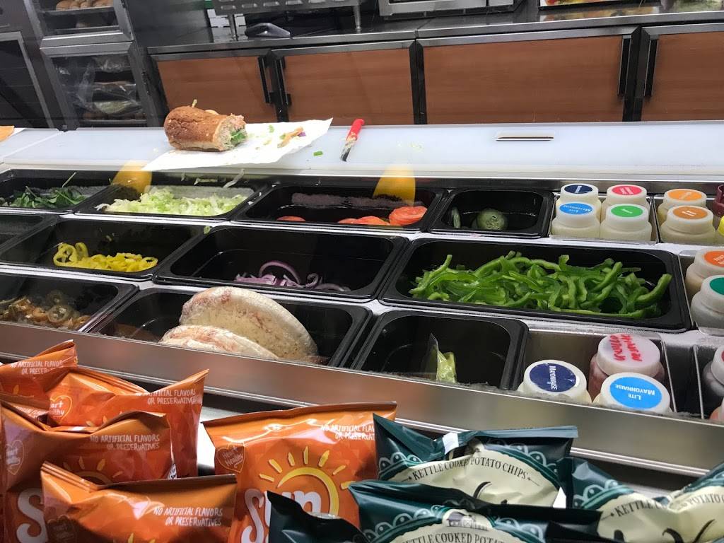 Subway | restaurant | 2160 Sir Barton Way, Lexington, KY 40509, USA | 8595431252 OR +1 859-543-1252
