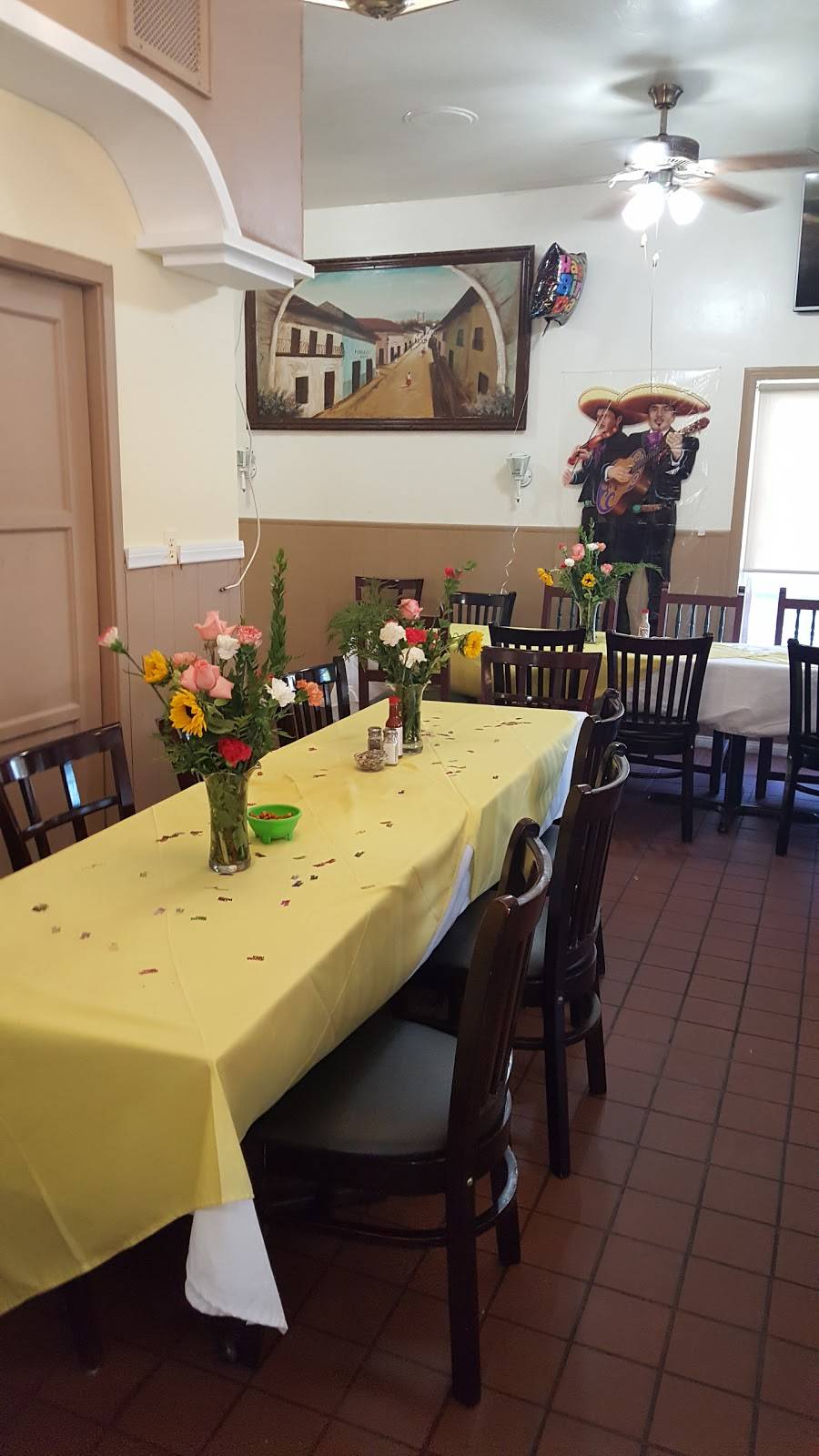 Casa Sanchez | restaurant | 5925 Cherry Ave, Long Beach, CA 90805, USA | 5624237386 OR +1 562-423-7386