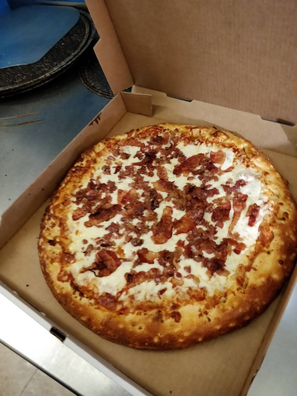 Gs Pizza World | restaurant | 15692 W Akron-Canfield Rd, Berlin Center, OH 44401, USA | 3305470088 OR +1 330-547-0088