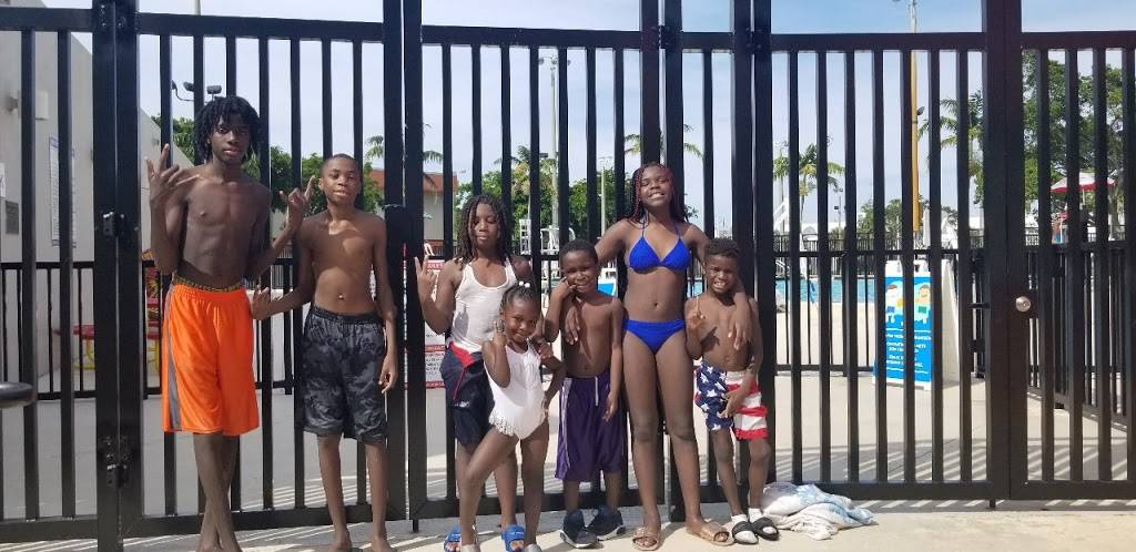 SmallDawgs llc | meal takeaway | 2335 Superior St, Opa-locka, FL 33054, USA | 7543000923 OR +1 754-300-0923