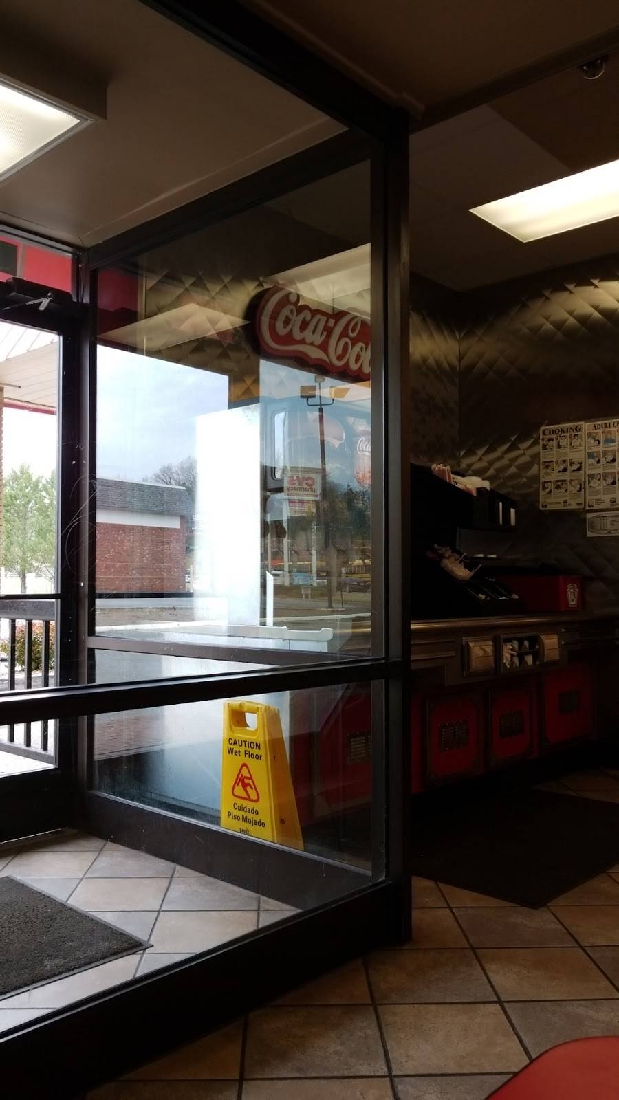 Hardees | restaurant | 161 Marietta Hwy, Canton, GA 30114, USA | 7704799670 OR +1 770-479-9670