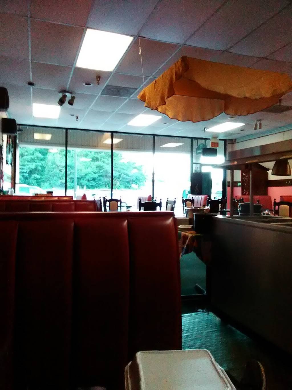 Peking Palace Restaurant | restaurant | 3290, 271 S Elm St, Commerce, GA 30529, USA | 7063351930 OR +1 706-335-1930