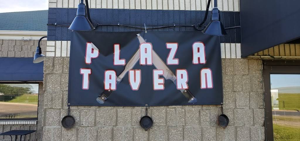 The Plaza Tavern | restaurant | 1705 Plaza Dr, Menomonie, WI 54751, USA | 7153094670 OR +1 715-309-4670