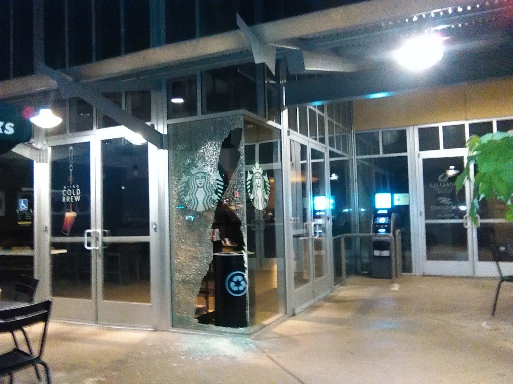 Starbucks | cafe | 704 E Perkins St, Ukiah, CA 95482, USA | 7074632615 OR +1 707-463-2615