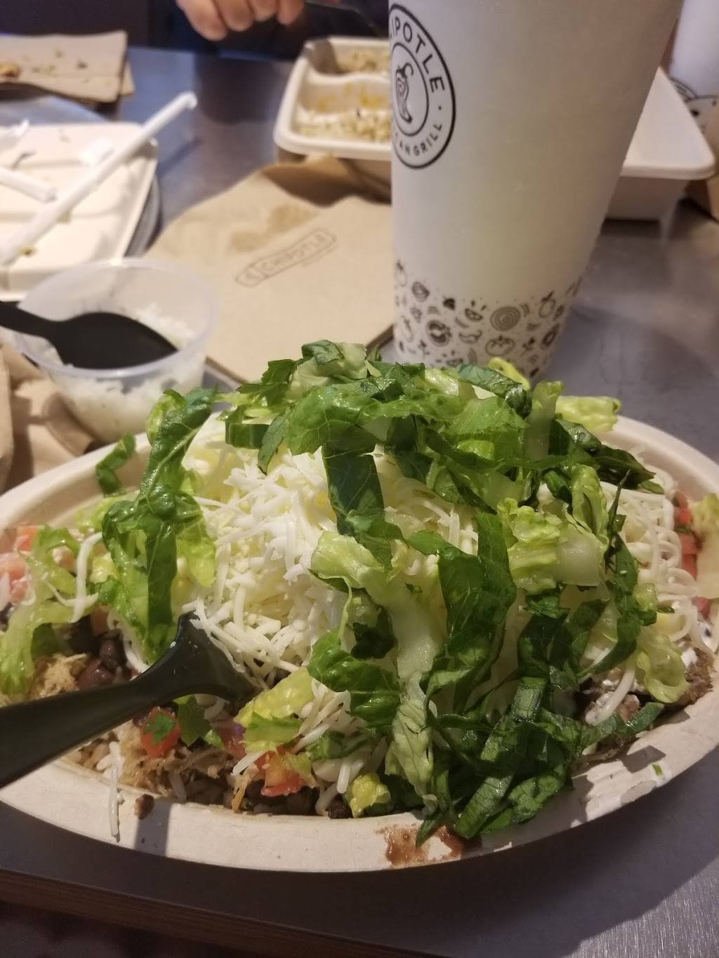 Chipotle Mexican Grill | restaurant | 3380 Princess Anne Rd #115, Virginia Beach, VA 23456, USA | 7574680170 OR +1 757-468-0170