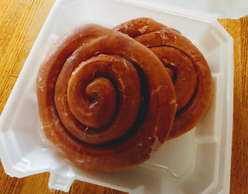 Hole In One Donuts | bakery | 923 Lithia Pinecrest Rd, Brandon, FL 33511, USA | 8134093550 OR +1 813-409-3550