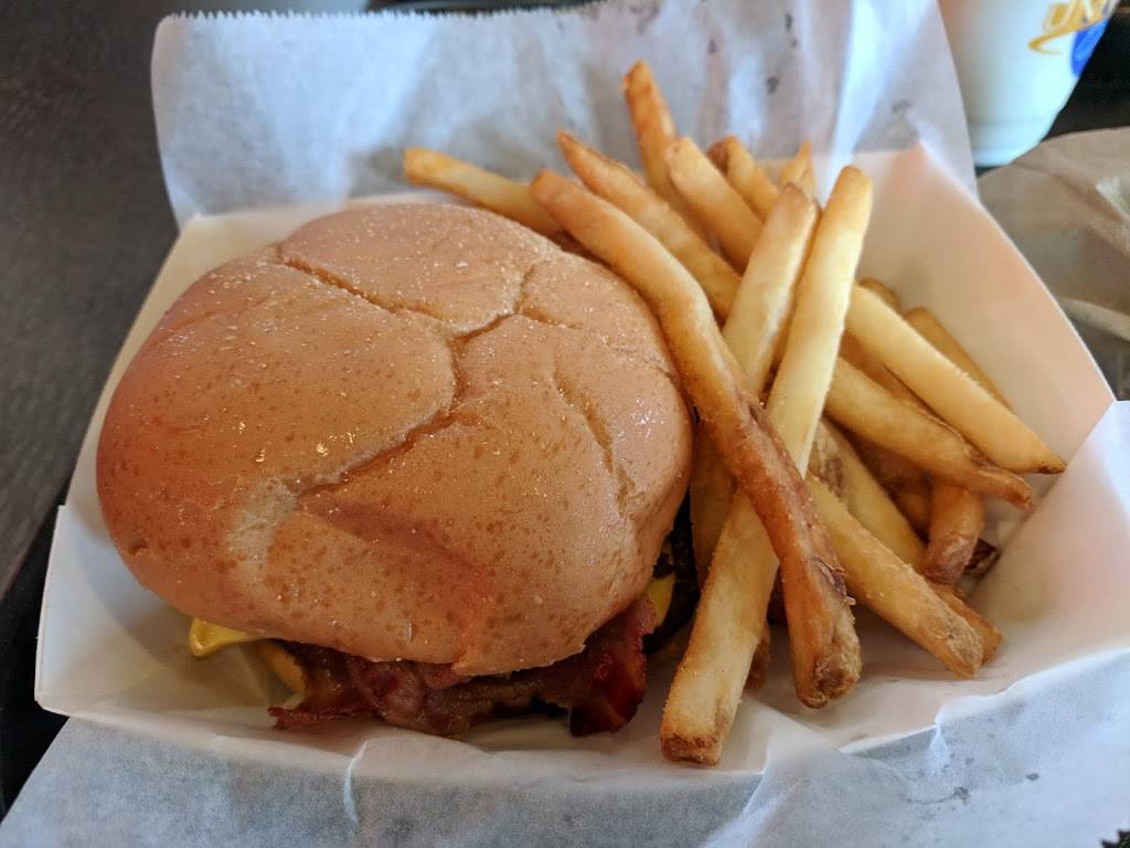 Richters Burger Company | restaurant | South St, Orlando, FL 32819, USA | 4073638000 OR +1 407-363-8000