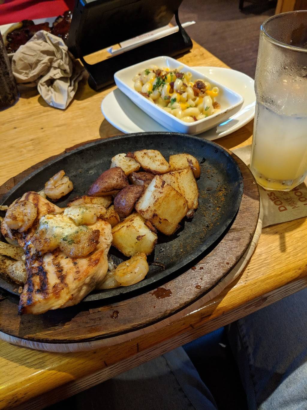 Applebees Grill + Bar | restaurant | 1710 Hempstead Turnpike, Elmont, NY 11003, USA | 5167751377 OR +1 516-775-1377