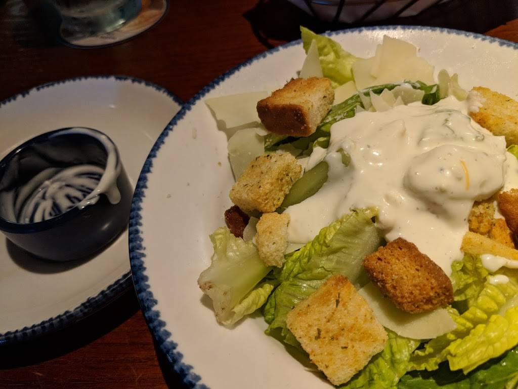 Red Lobster | restaurant | 5827 E State St, Rockford, IL 61108, USA | 8153975682 OR +1 815-397-5682