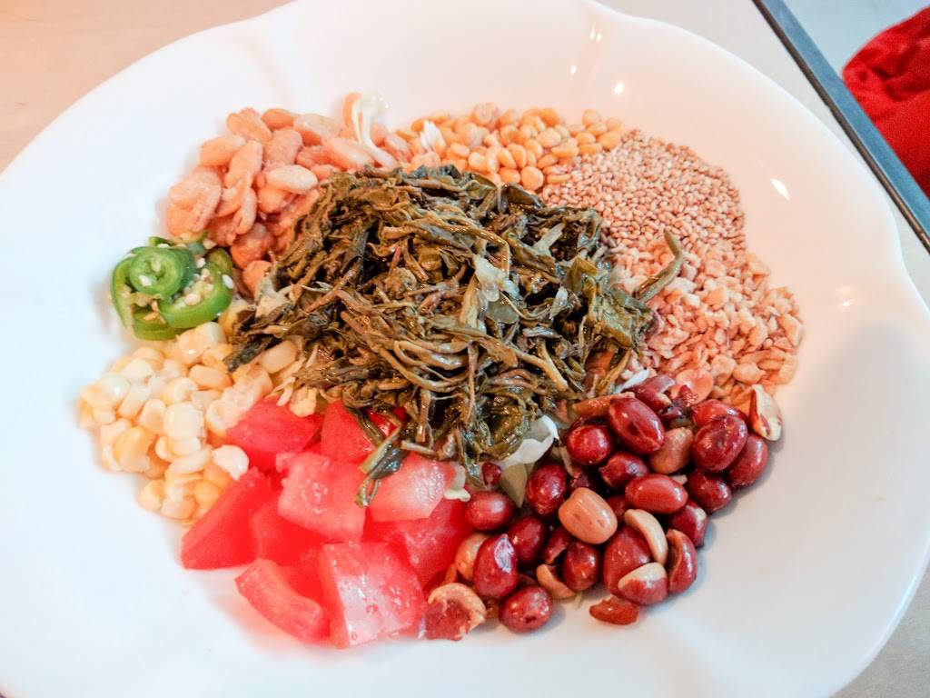 Daw Yee Myanmar Corner | restaurant | 2837 Sunset Blvd, Los Angeles, CA 90026, USA | 2134130568 OR +1 213-413-0568