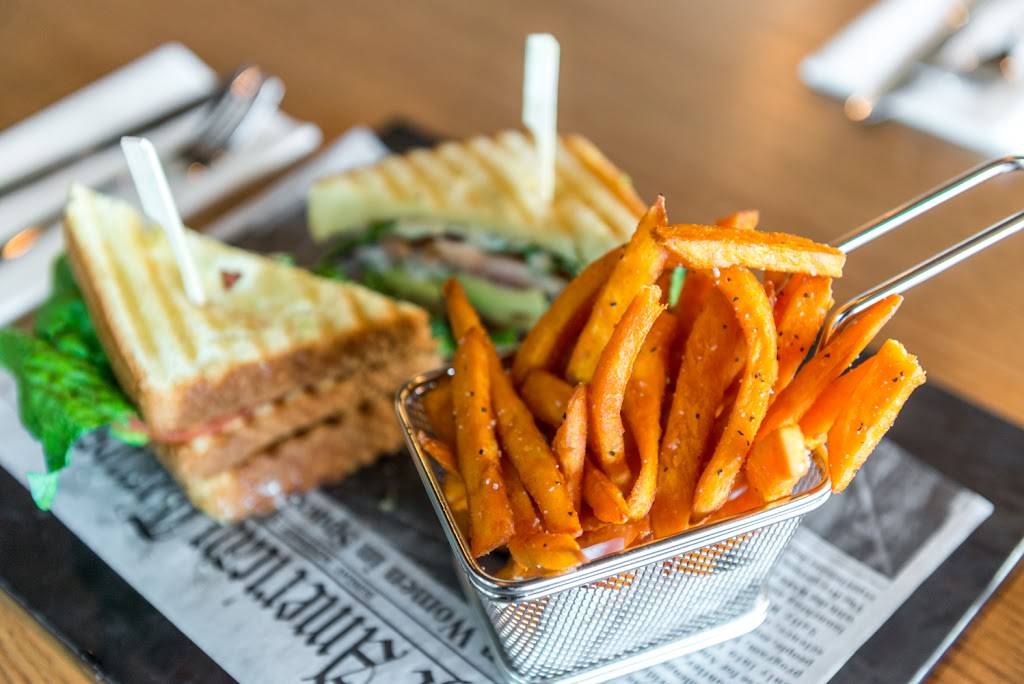 The Local Press | restaurant | 92-15 Rockaway Blvd, Ozone Park, NY 11417, USA | 7183238800 OR +1 718-323-8800