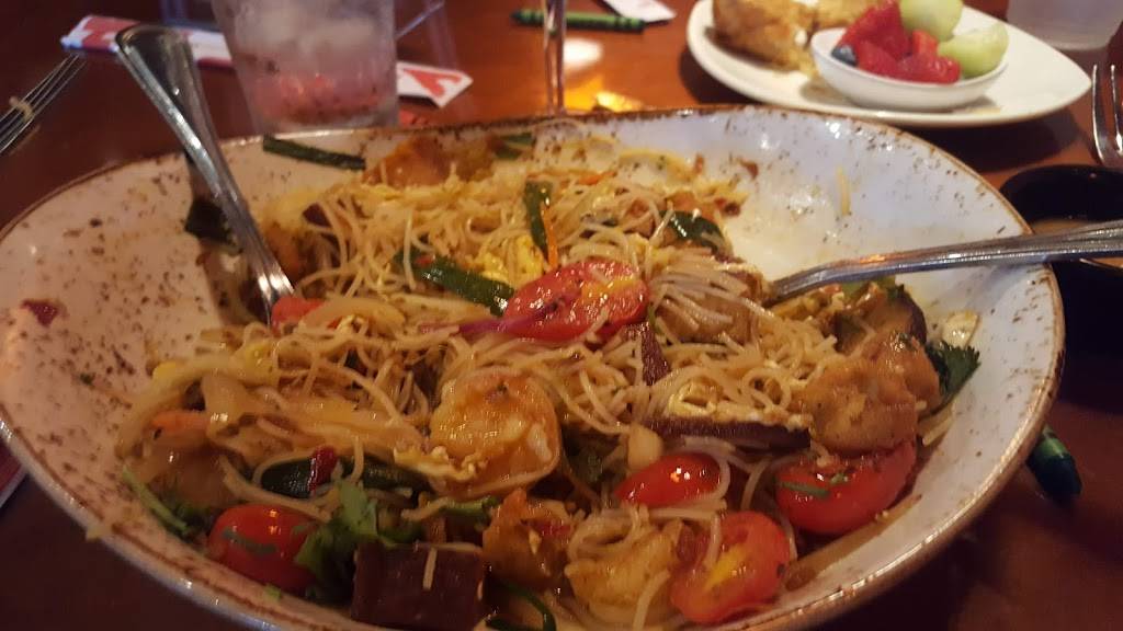 P.F. Changs | restaurant | 10281 Mid Town Pkwy #137, Jacksonville, FL 32246, USA | 9046413392 OR +1 904-641-3392