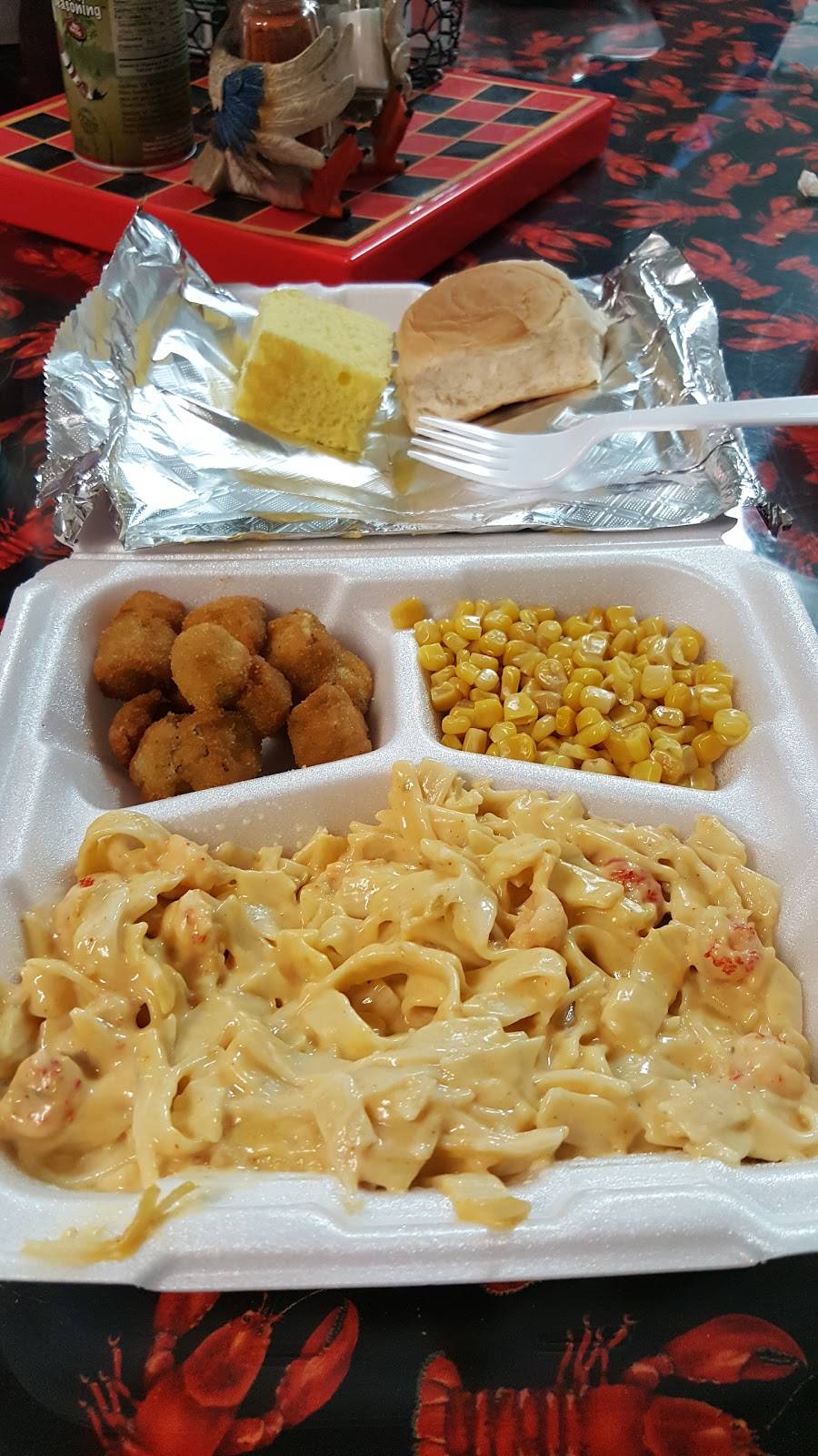 Suires Grocery & Restaurant | restaurant | 13923 LA-35, Kaplan, LA 70548, USA | 3376438911 OR +1 337-643-8911