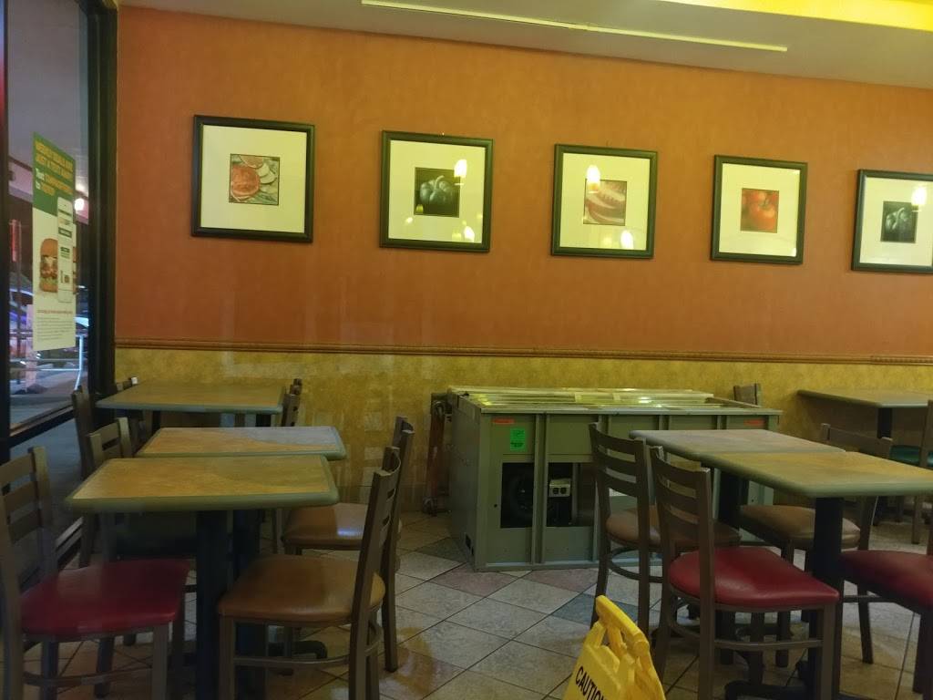 Subway Restaurants | restaurant | 2102 W Brandon Blvd, Brandon, FL 33511, USA | 8136539098 OR +1 813-653-9098