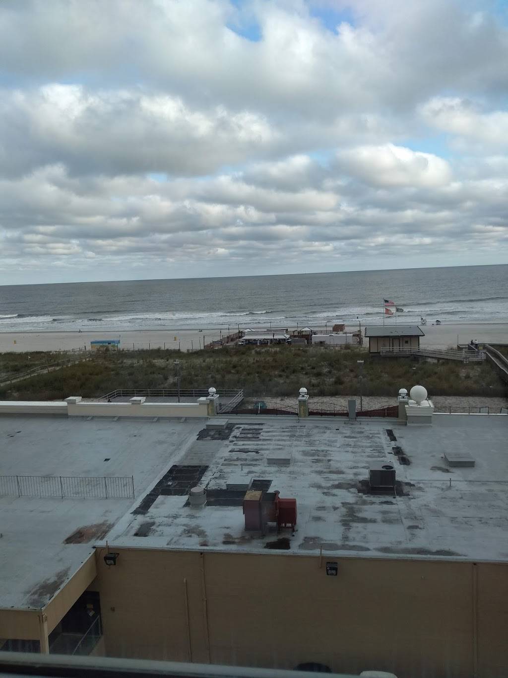 Chelsea Five Gastropub | restaurant | 2831 Boardwalk Chelsea Tower, Atlantic City, NJ 08401, USA | 6093404000 OR +1 609-340-4000